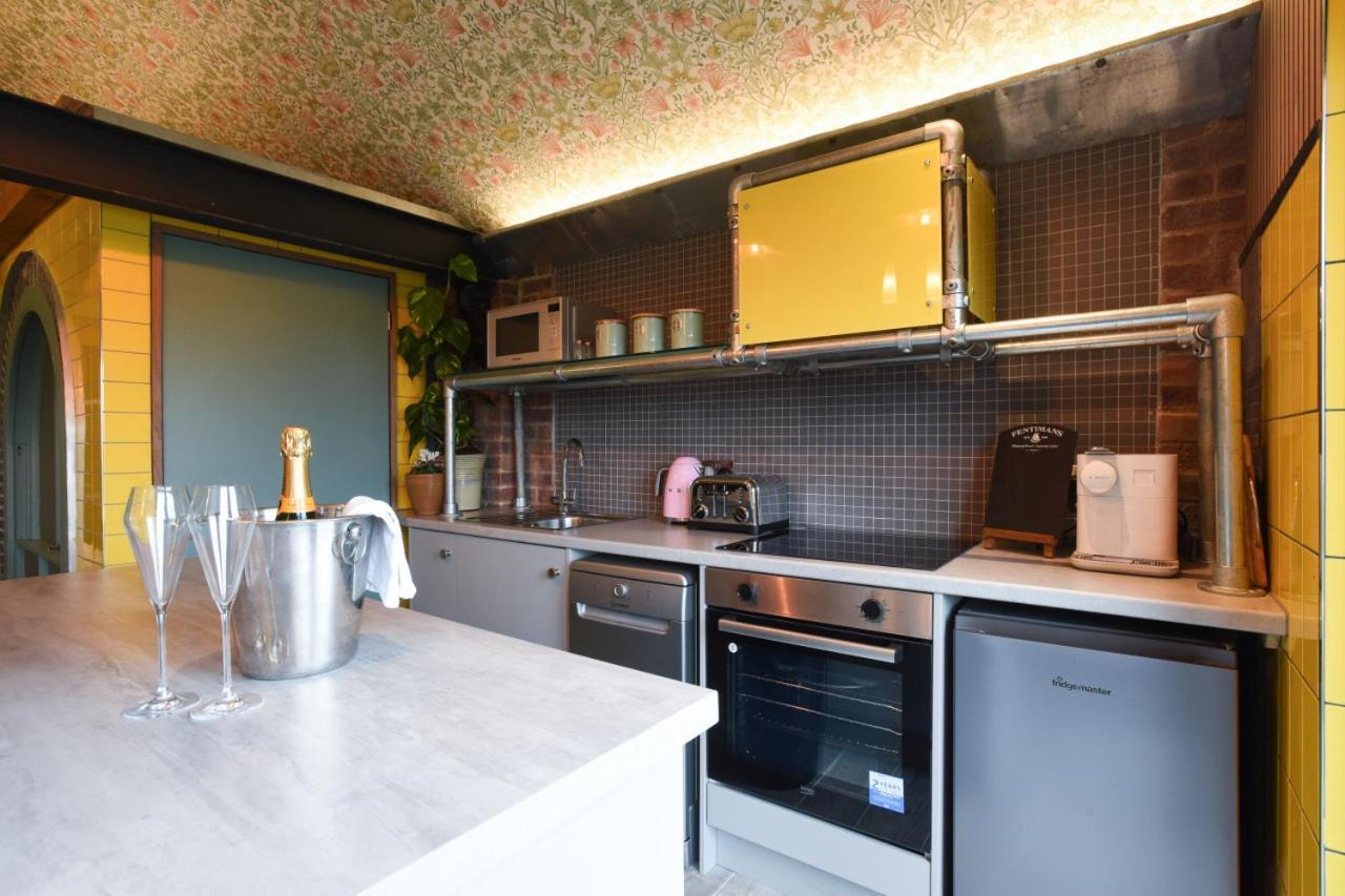 Air Maison - The Cow Shed Wow Factor Countryside Retreat Westbourne  Екстер'єр фото